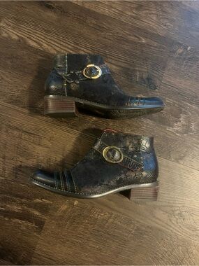 Women’s Black Floral gold Embossed Leather Ankle Boots with Gold Buckle short
